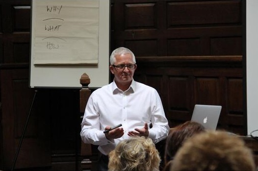 Photo of Richard Gigg of 6P Ltd presenting on the power of pictures | Miranda Birch Media